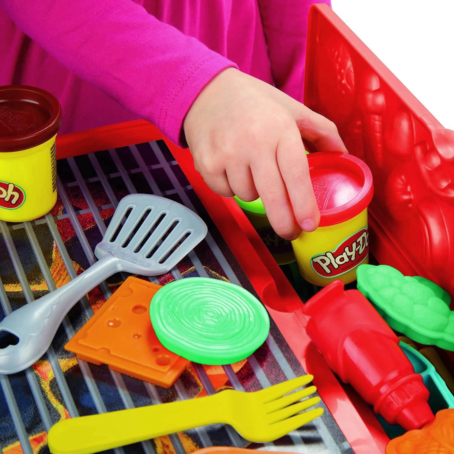 Play-Doh Kitchen Creations Big Grillin Playset 40 Piece BBQ Toy 6 Play-Doh Kitchen Creations Big Grillin Playset 40 Piece BBQ Toy - Image 6